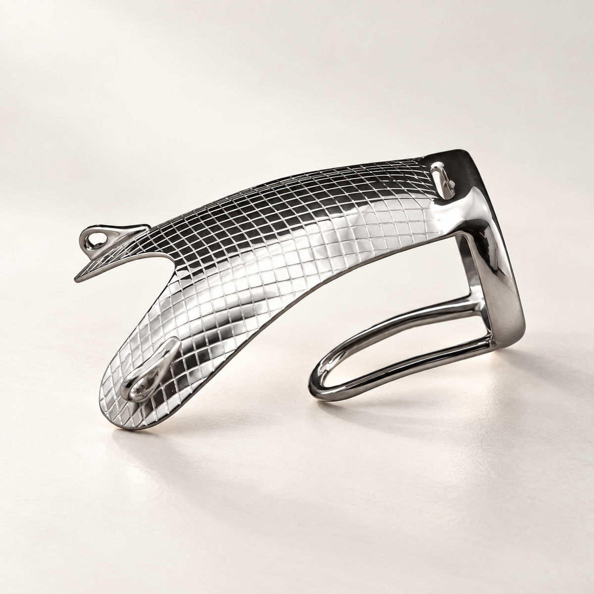 Stable thumb splint side view showing the textured plate and lower support arms